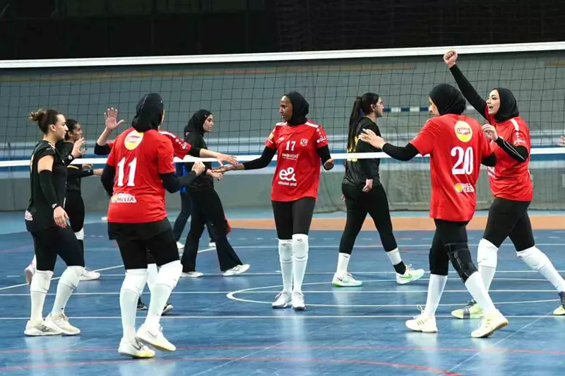 كرة طائرة.. فوز صعب للأهلي وخسارة للزمالك في الجولة الأولى من كأس السوبر للسيدات 